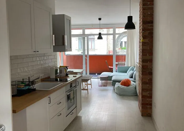 Trendy Apartment In The Heart Of The City With Balcony